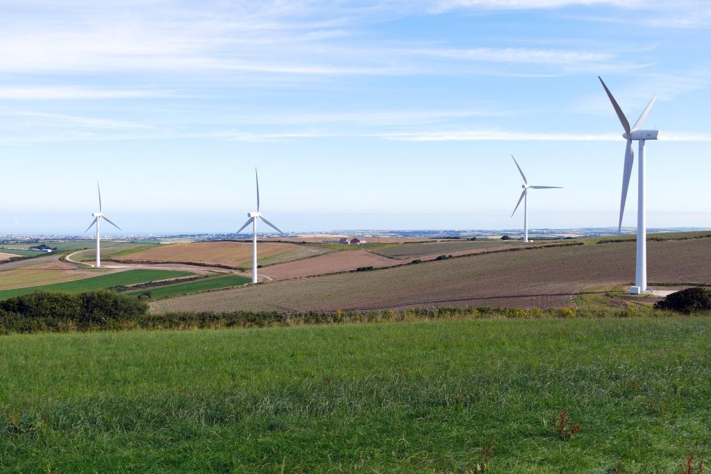 Tuulivoimalat muodostavat Keski-Euroopassa luonnollisen osan maisemaa.